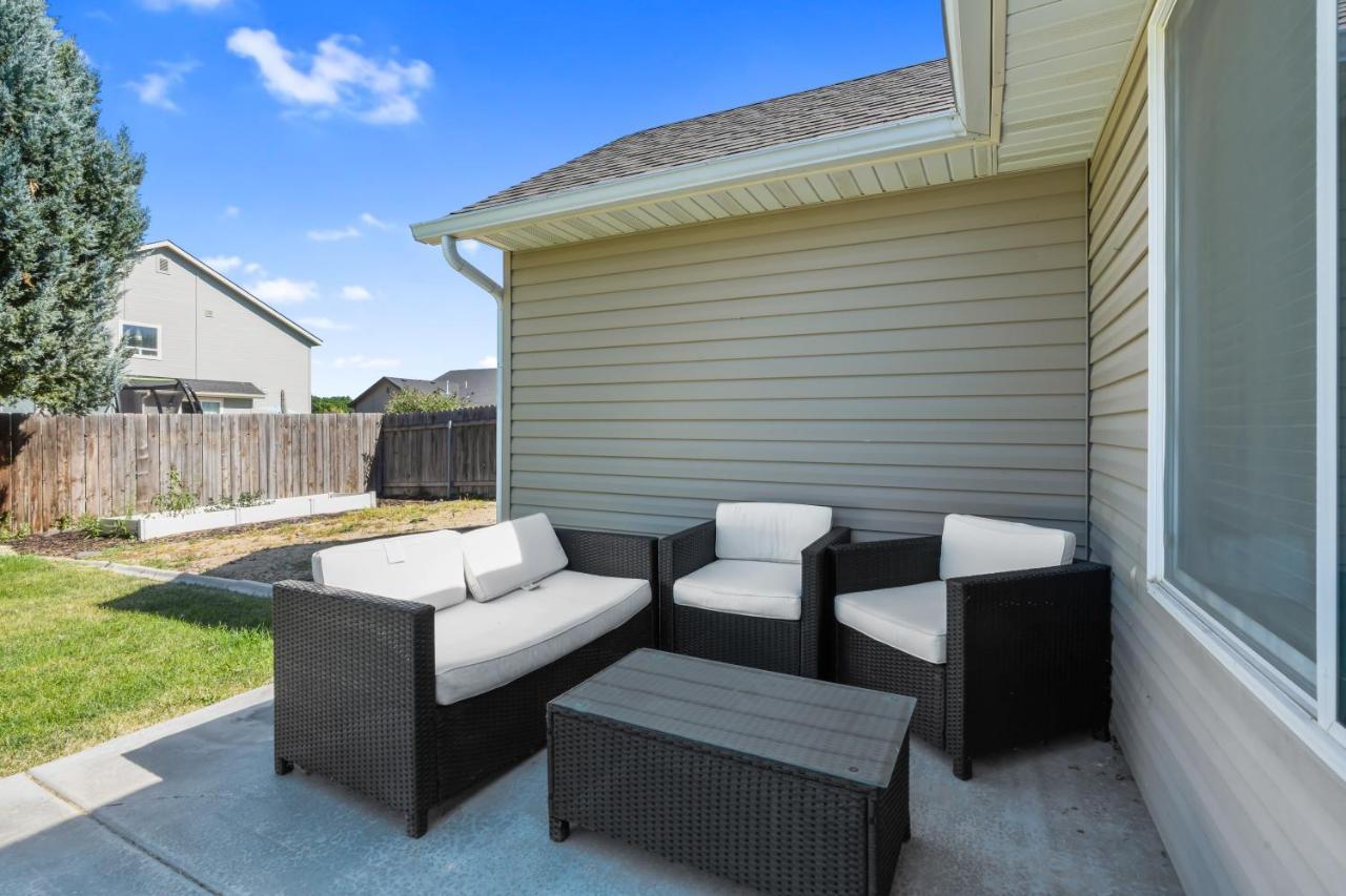 Southwestern Style 4 Bedroom Nampa Home Sleeps 16! Bagian luar foto